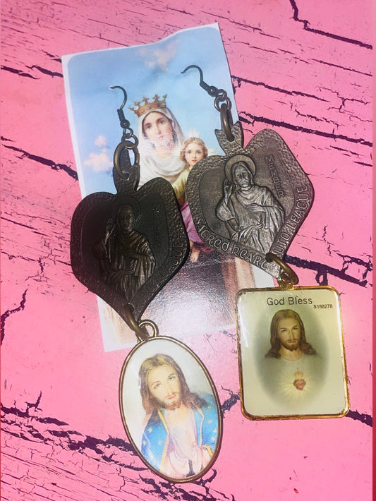 Vintage religious Jesus earrings